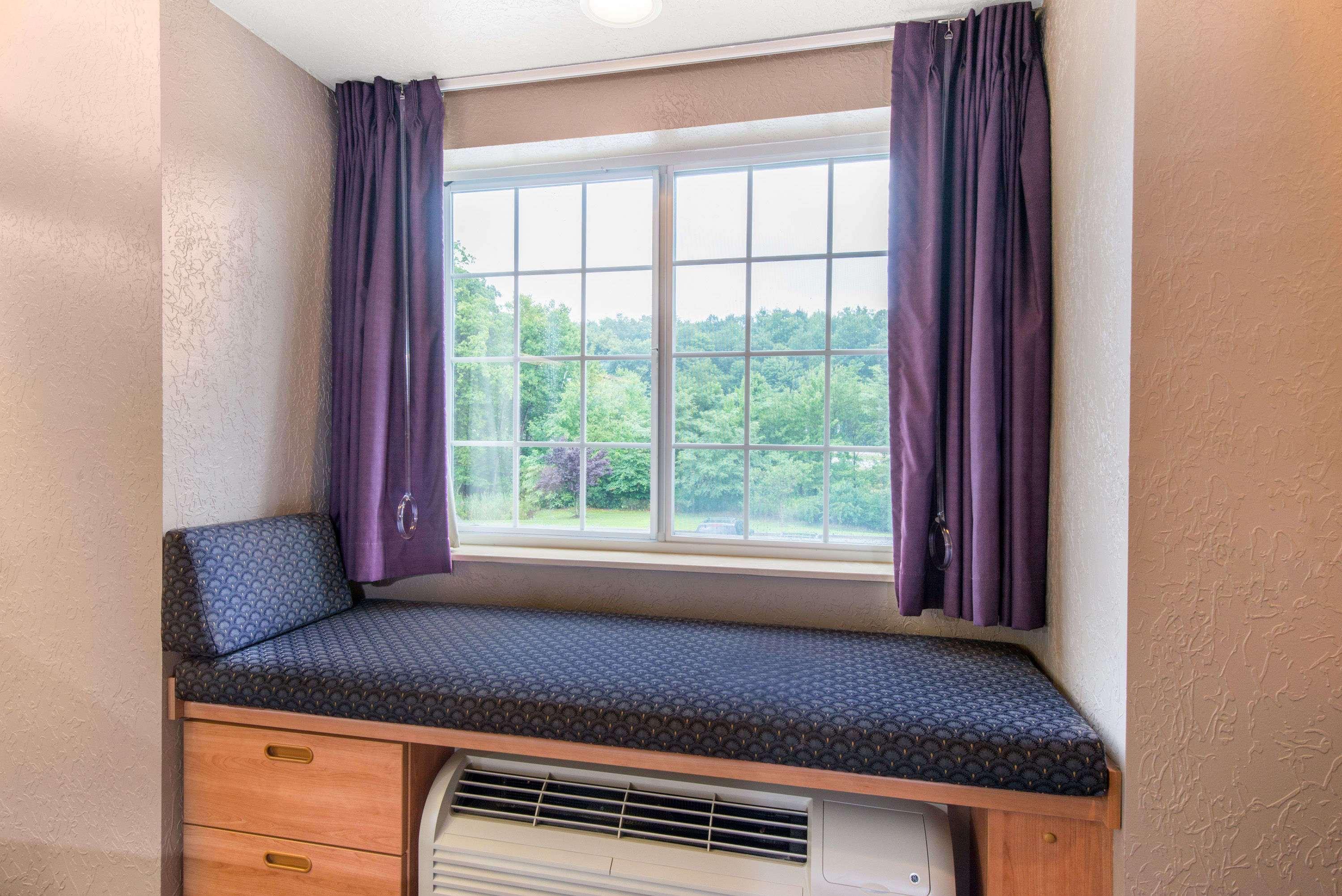 Microtel Inn & Suites By Wyndham Hazelton/Bruceton Mills Dış mekan fotoğraf