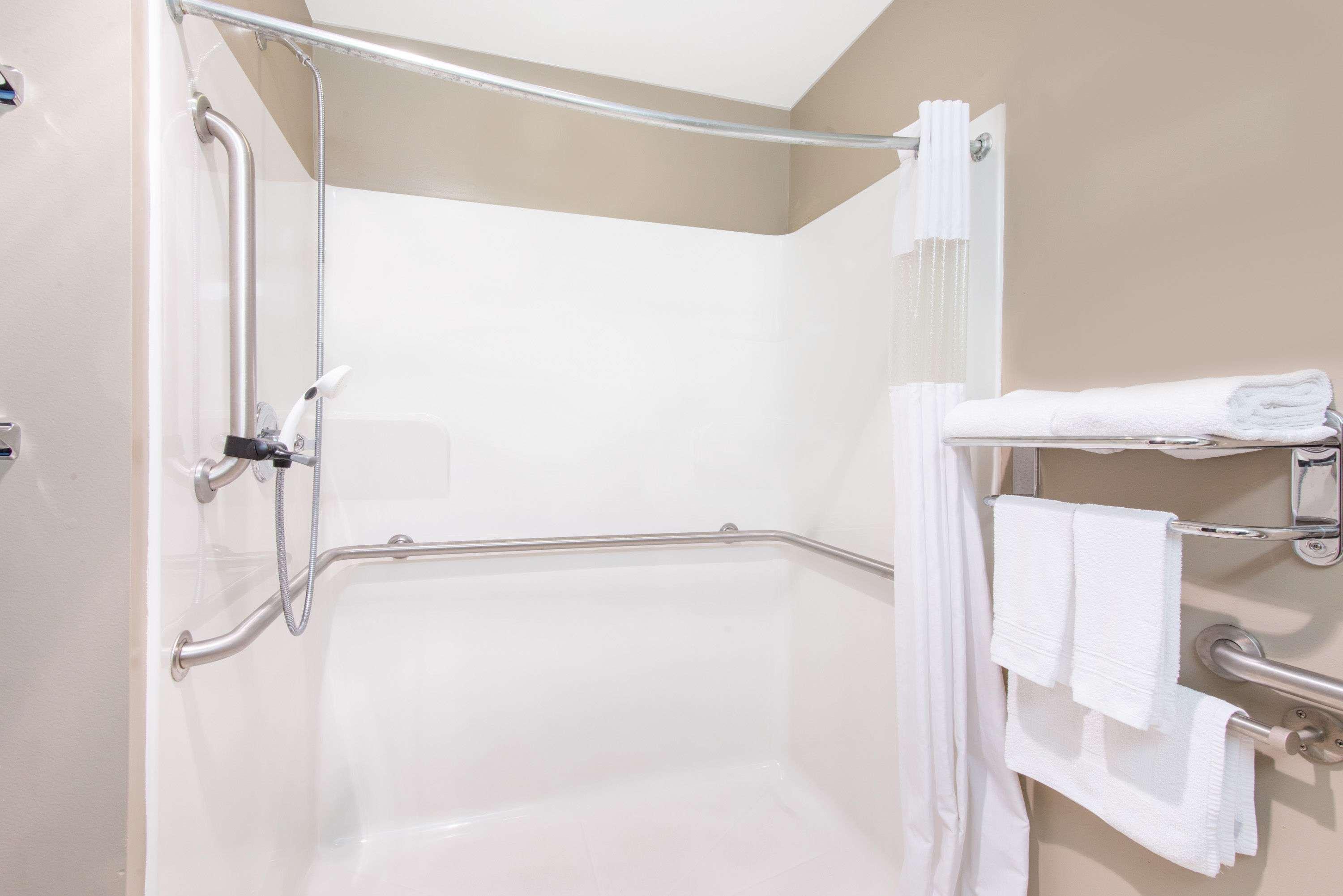 Microtel Inn & Suites By Wyndham Hazelton/Bruceton Mills Dış mekan fotoğraf