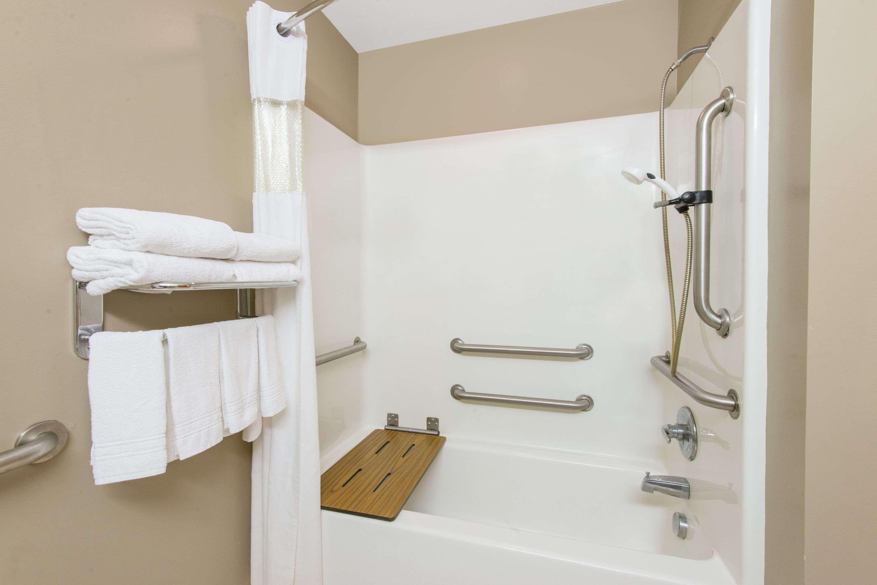 Microtel Inn & Suites By Wyndham Hazelton/Bruceton Mills Dış mekan fotoğraf