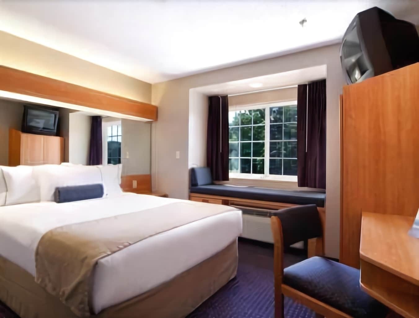 Microtel Inn & Suites By Wyndham Hazelton/Bruceton Mills Oda fotoğraf